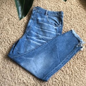 American Eagle Next Level Stretch Cropped Jeans